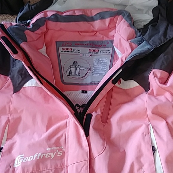 Ski jacket size small - Picture 2 of 8